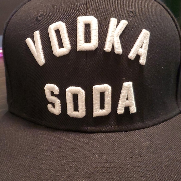 Absolute Hat - Picture 4 of 4